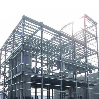 Schweißen von H-Profilen Stahlkonstruktionen Industriegebäude mit Kunststoff-/Aluminiumfenstern und -türen