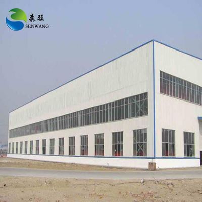 Stahlkonstruktion Lagerhaus Stahl-Hauptrahmen PVC-Fenster wetterbeständig Sandwich-Panel-Dach