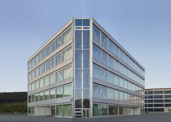 Verzinkte / lackierte Stahlkonstruktion Wohnhaus individuell