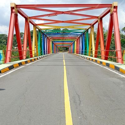 Wartungsarme Eisenrahmenbrücke für den Brückenbau, die Stabilität und Langlebigkeit bei Bauprojekten gewährleistet