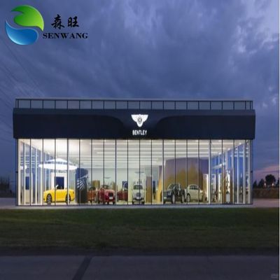 Vorgefertigter Auto-Showroom und Lager, hochwertige Stahlkonstruktions-Ausstellungshalle mit Schiebe-/Rolltor