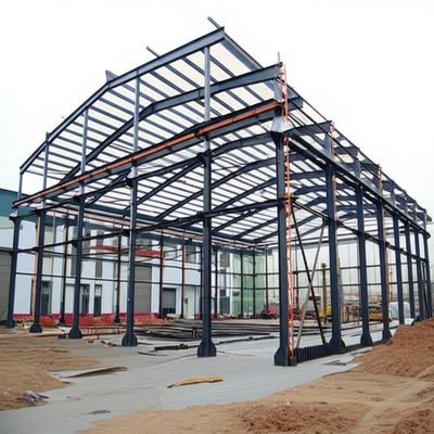 Stahlkonstruktionslager mit Sa 2,5 Schussblasen