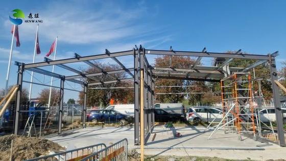 Feuerverzinkte Stahlkonstruktionslagerhalle mit Einzel-/Doppel-/Mehrfachneigung und Winkelstahlverstrebung für dauerhafte Lagerung