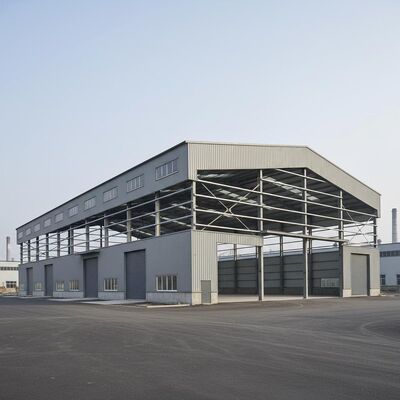 Schnellbau-Fertigstahlhalle mit großer Spannweite und energieeffizientem Design